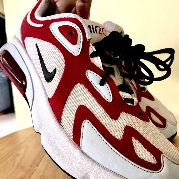 Nike AirMax 200 - Picture 6 of 8